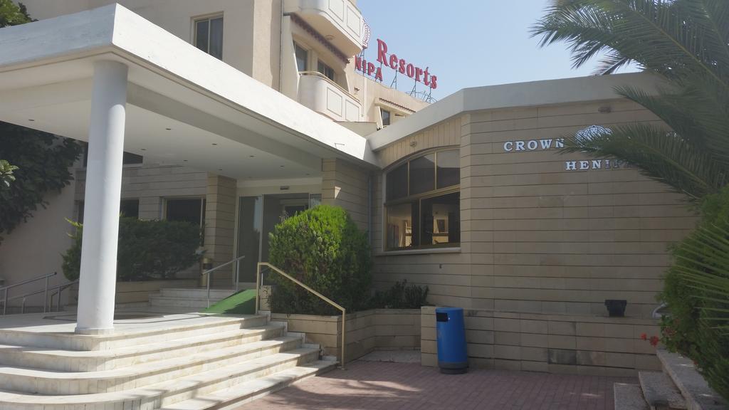 Crown Resorts Henipa Larnaca Ngoại thất bức ảnh