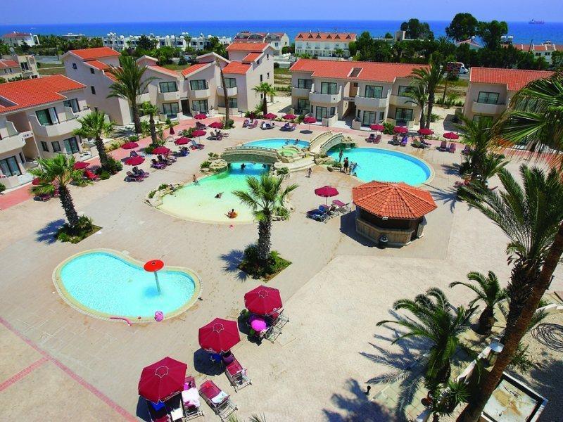 Crown Resorts Henipa Larnaca Ngoại thất bức ảnh