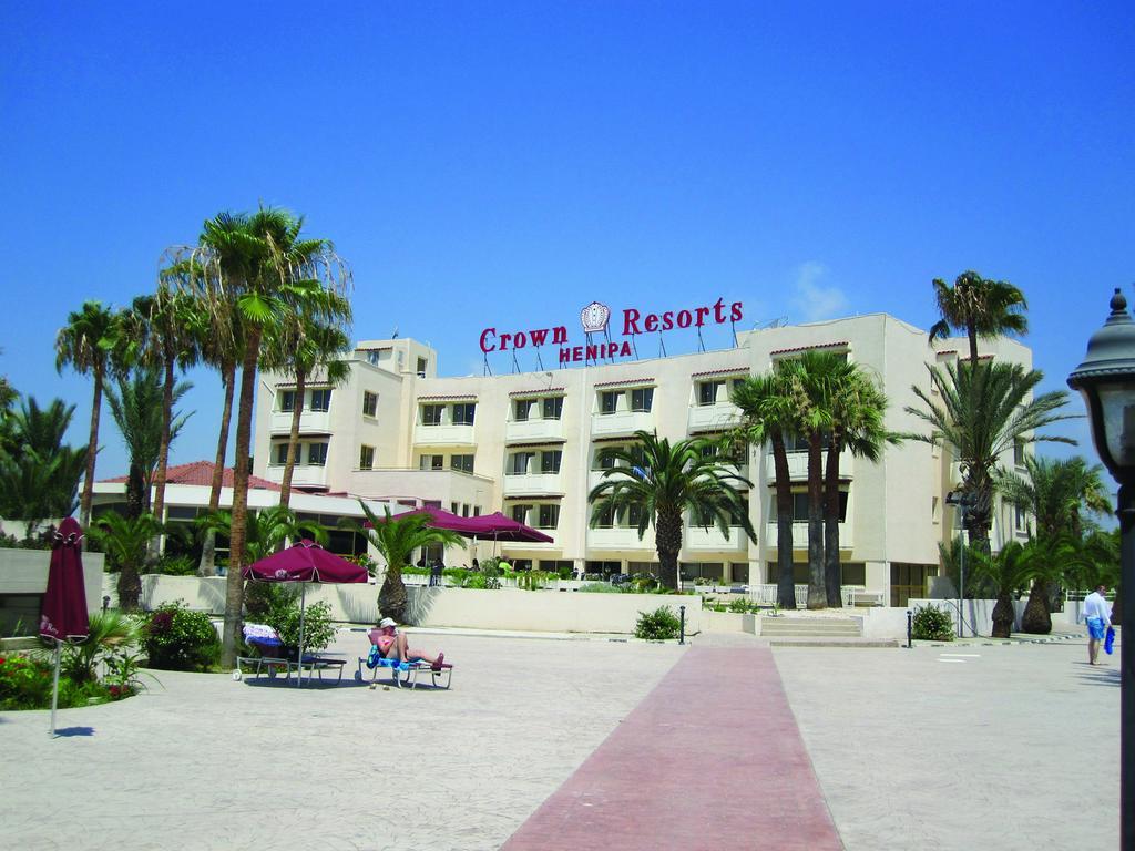 Crown Resorts Henipa Larnaca Ngoại thất bức ảnh