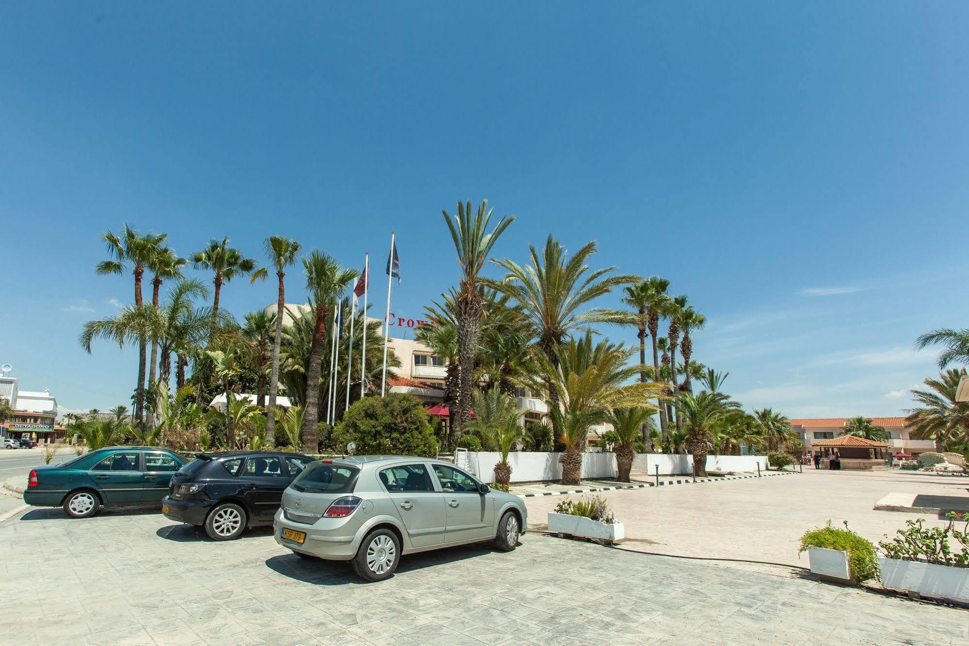 Crown Resorts Henipa Larnaca Ngoại thất bức ảnh