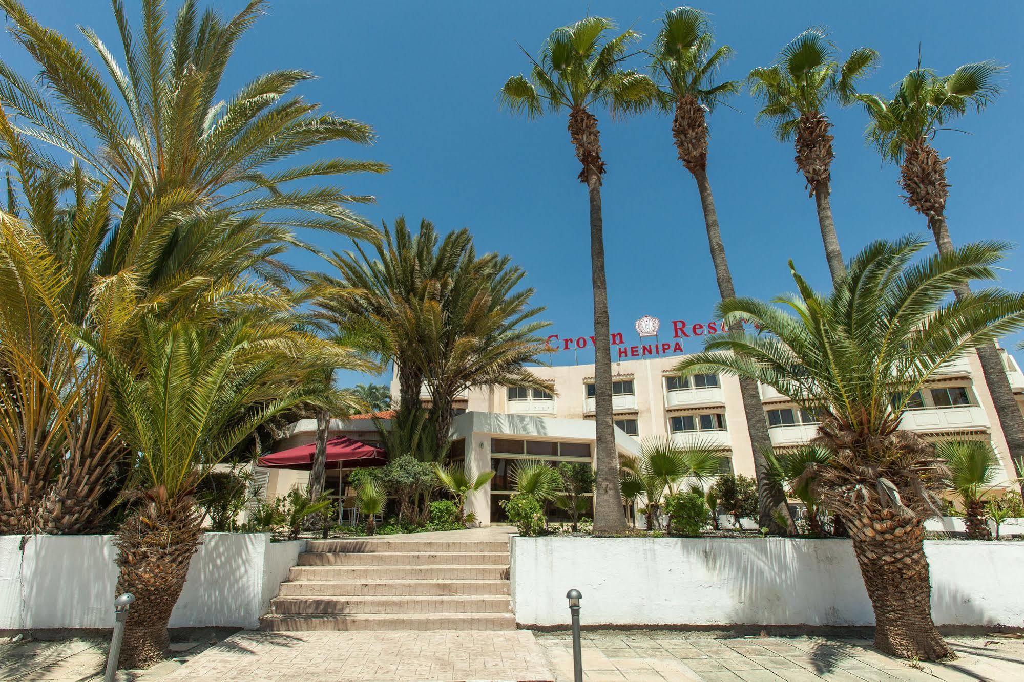 Crown Resorts Henipa Larnaca Ngoại thất bức ảnh